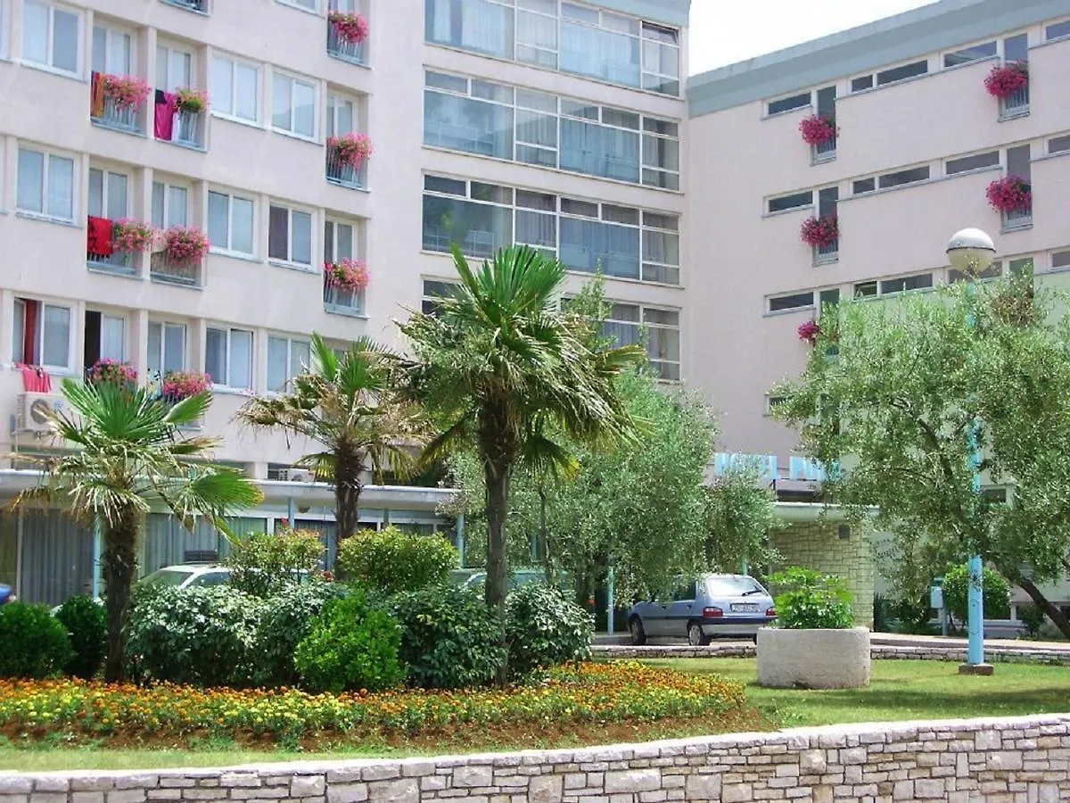 Hotel Pula 3*,